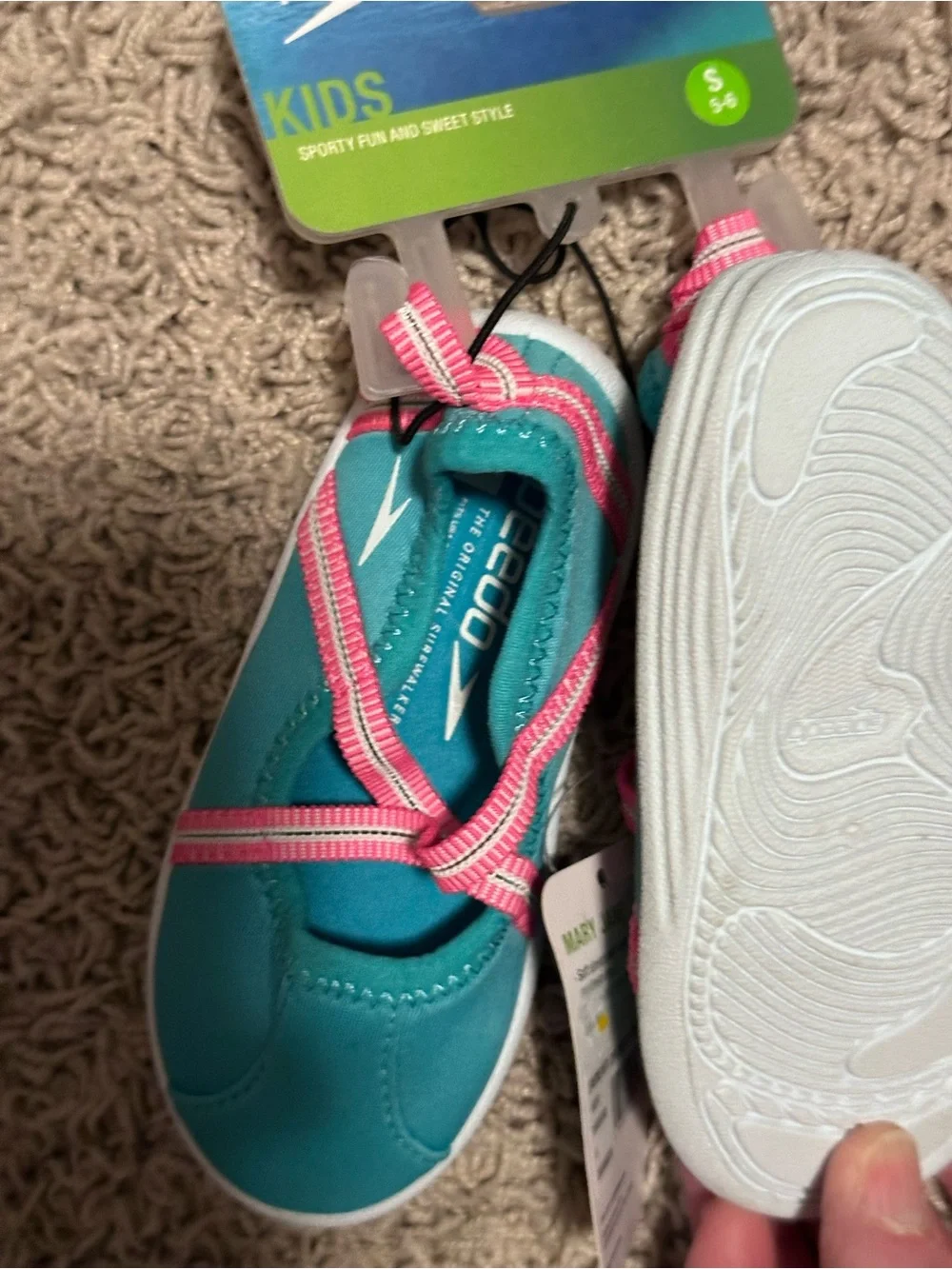 SPEEDO Toddler size 5-6 SMALL Water Pool Mesh Elastic Slip-On Shoes NEW